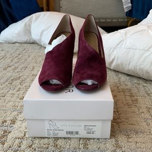 Gently worn Ann Taylor Heels